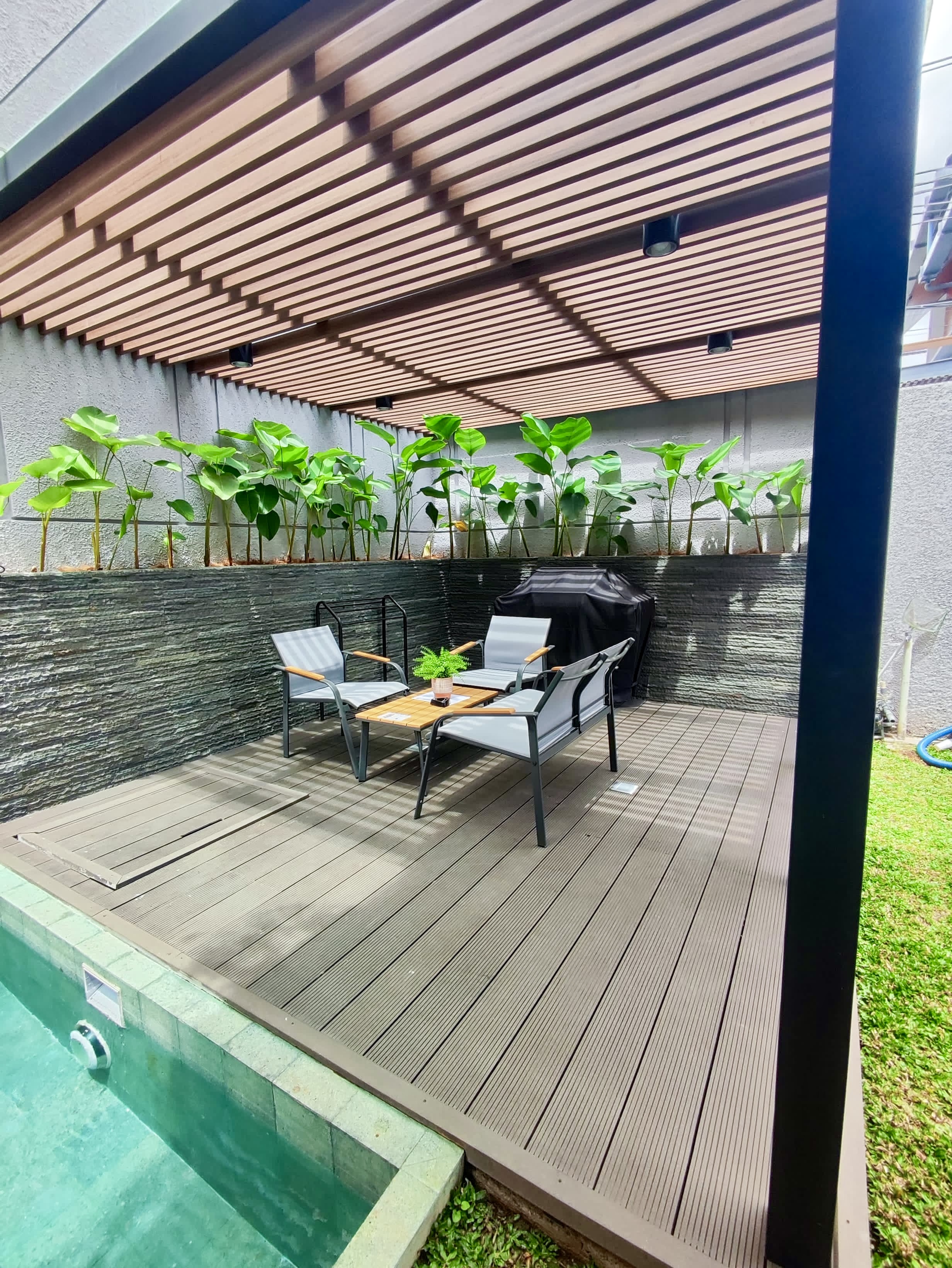 Villa Le Arumanis — Garden & terrace